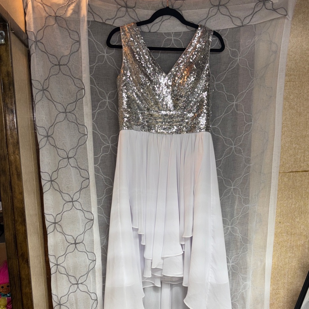 Modcloth Silver and Pink Label